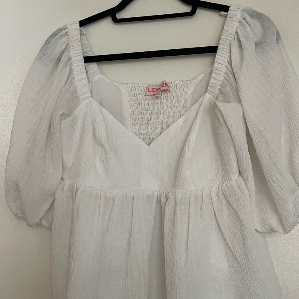 Elegant White Blouse with Puff Sleeves